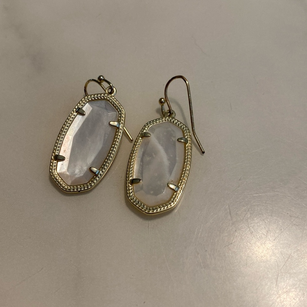 Kendra Scott white and gold earrings